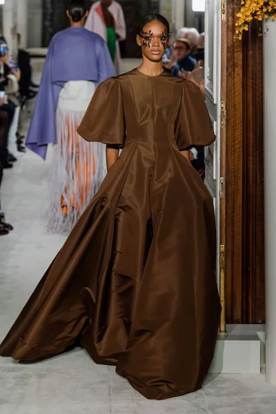 Look 9